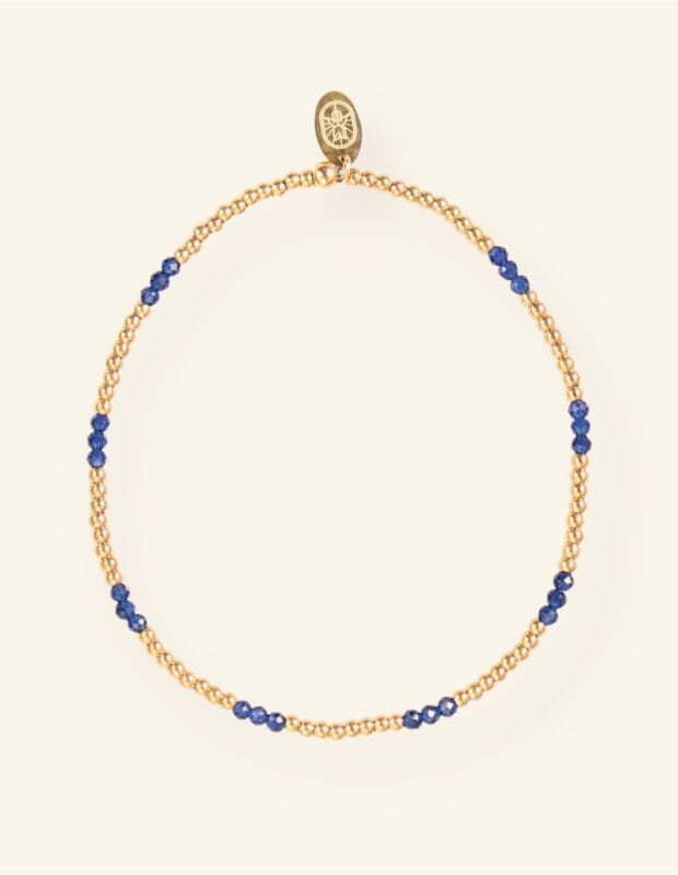 Handgemaakte stainless steel sieraden van Mable Happiness, met kleurrijke stenen die elke outfit opvrolijken