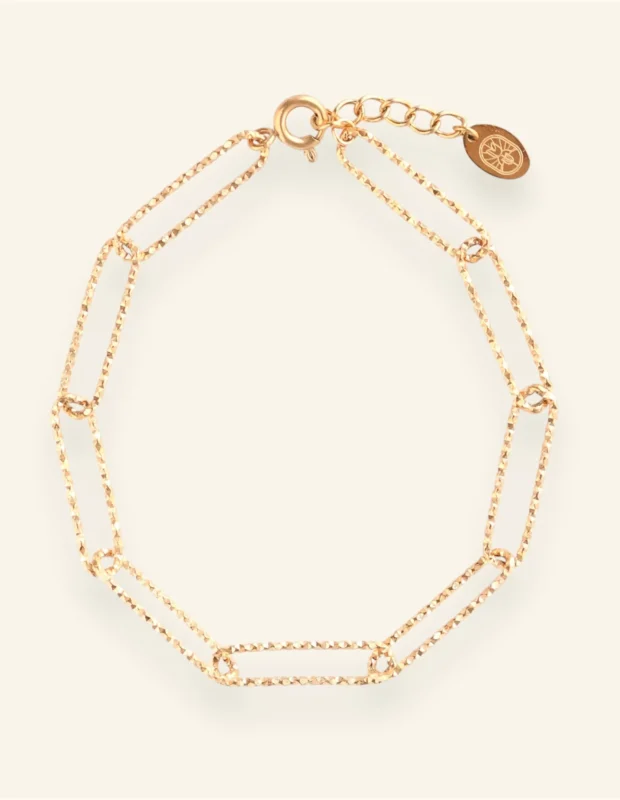 Handgemaakte stainless steel sieraden van Mable Happiness, met kleurrijke stenen die elke outfit opvrolijken