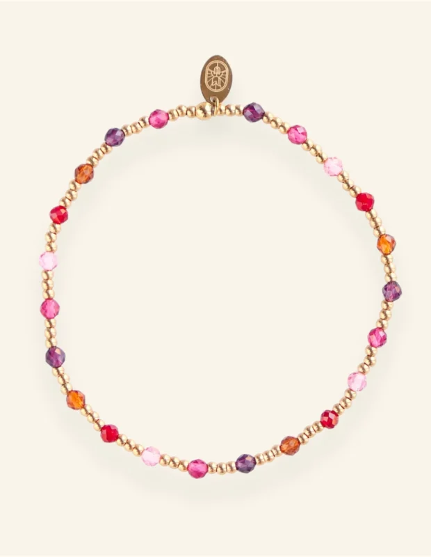 Handgemaakte stainless steel sieraden van Mable Happiness, met kleurrijke stenen die elke outfit opvrolijken