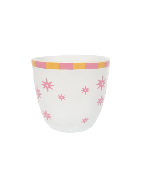 Keramische mok met de letter F van All the Luck in the World, ideaal voor een gepersonaliseerd cadeau of dagelijks gebruik