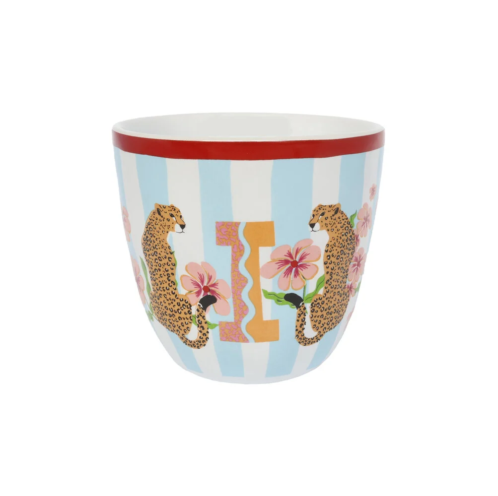 Keramische mok met de letter I van All the Luck in the World, ideaal voor een gepersonaliseerd cadeau of dagelijks gebruik