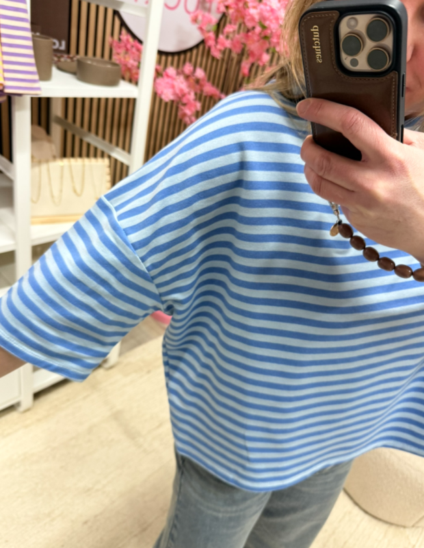 Gestreepte top blauw lichtblauw met mouwen tot de elleboog – So Lucky