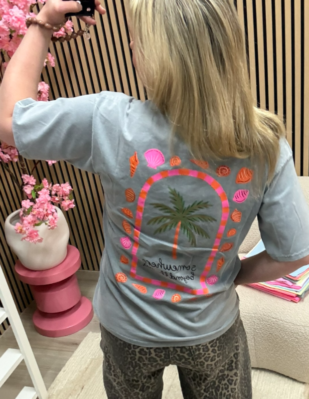 T-shirt met print somewhere beyond the sea grijs – achterkant – So Lucky