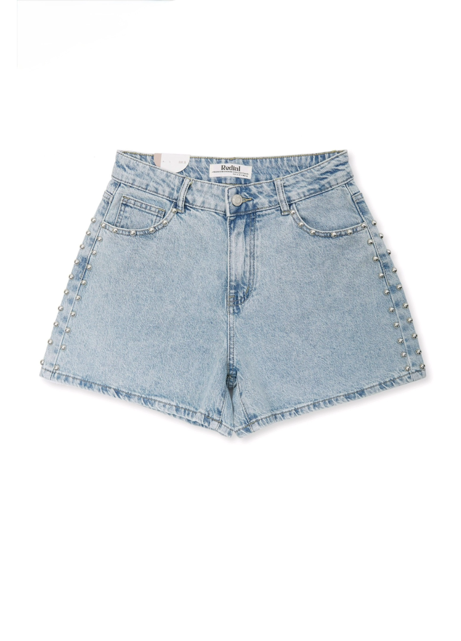 Redial denim short studs lichtblauw Lichtblauwe denim short van Redial met studs langs de zijkant – So Lucky