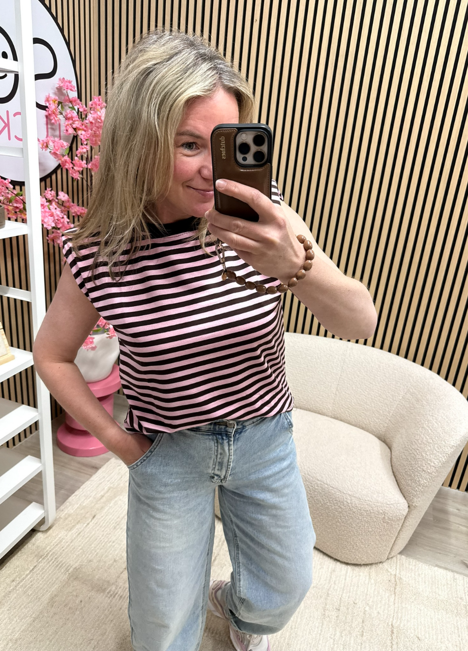 Gestreepte top Milou – bruin/roze Gestreepte top Milou bruin roze met korte mouw – So Lucky