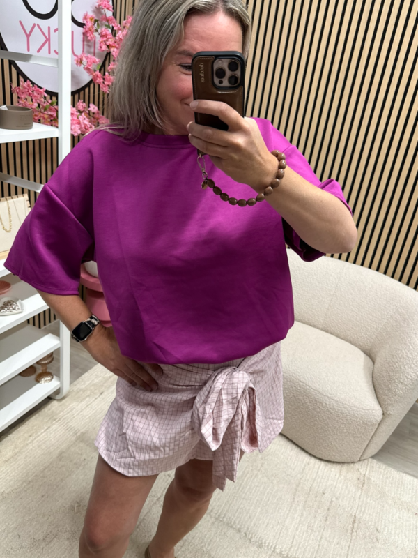 Model draagt Top Anne magenta - So Lucky