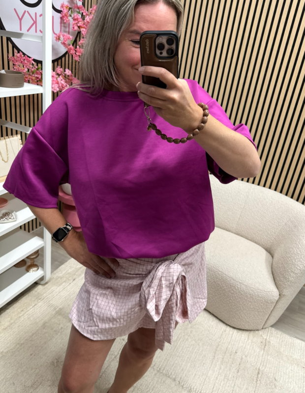 Model draagt Top Anne magenta - So Lucky